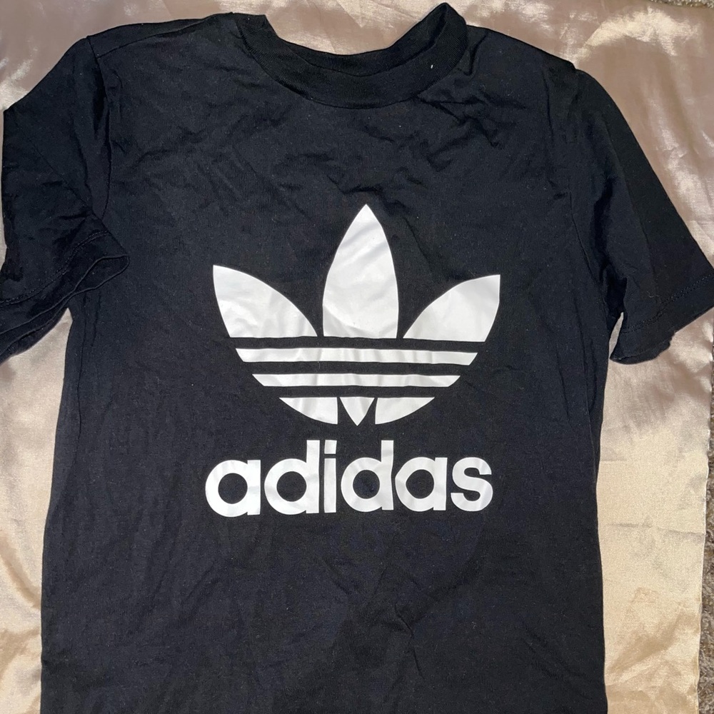 Adidas Tshirt